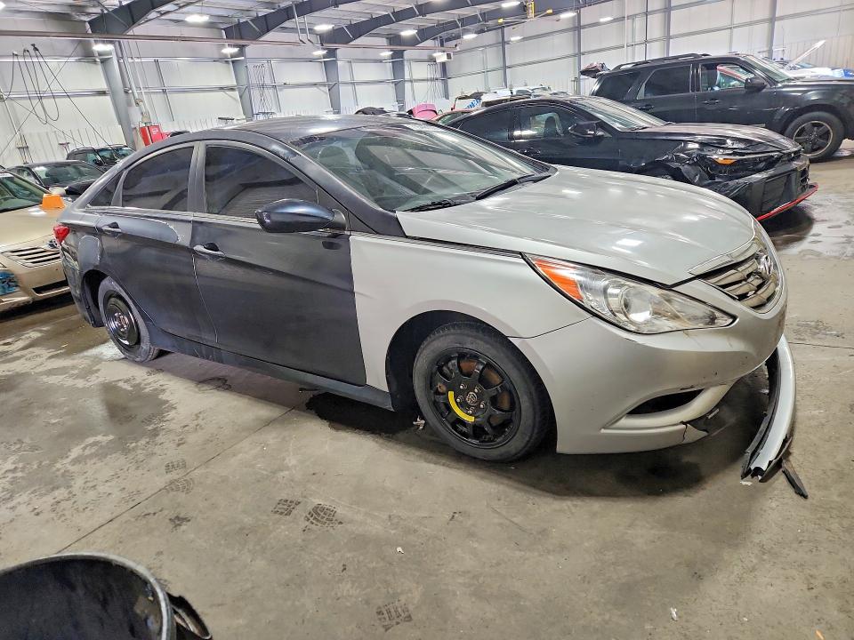 2014 Hyundai Sonata მანქანა იყიდება აუქციონზე, vin: 5NPEB4AC3EH921817, აუქციონის ნომერი: 71549106