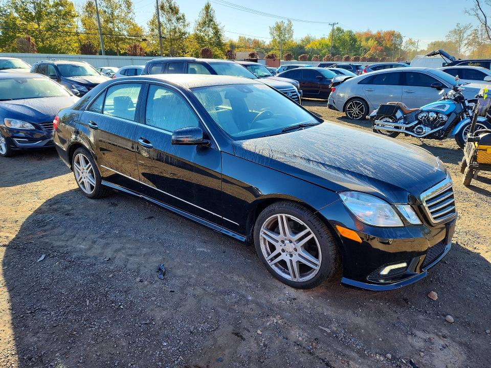 71996656 :رقم المزاد ، WDDHF8HB4BA308412 vin ، 2011 Mercedes-benz E مزاد بيع