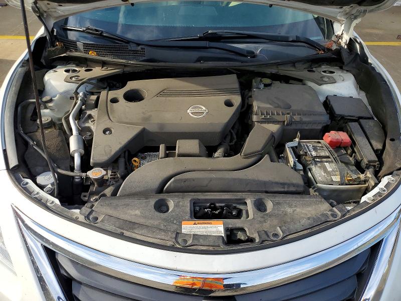 2015 Nissan Altima მანქანა იყიდება აუქციონზე, vin: 1N4AL3AP6FN350520, აუქციონის ნომერი: 72220046