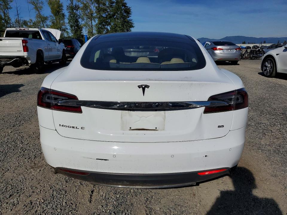 Продажа на аукционе авто 2014 Tesla Model S, vin: 5YJSA1H12EFP47522, номер лота: 72374116