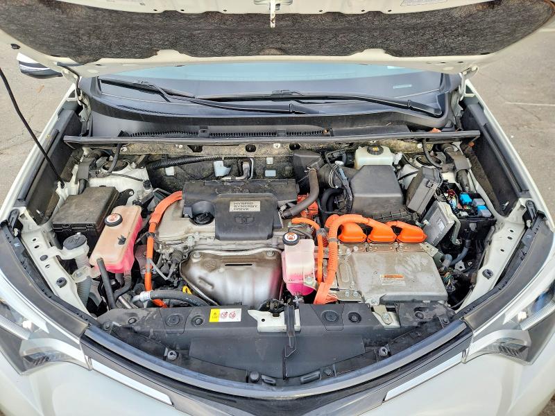 71391186 :رقم المزاد ، JTMDJREV8HD132631 vin ، 2017 Toyota Rav4 Hv مزاد بيع