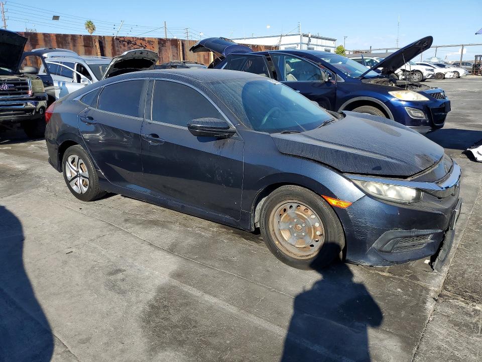 2016 Honda Civic მანქანა იყიდება აუქციონზე, vin: 19XFC2F56GE209356, აუქციონის ნომერი: 71820646