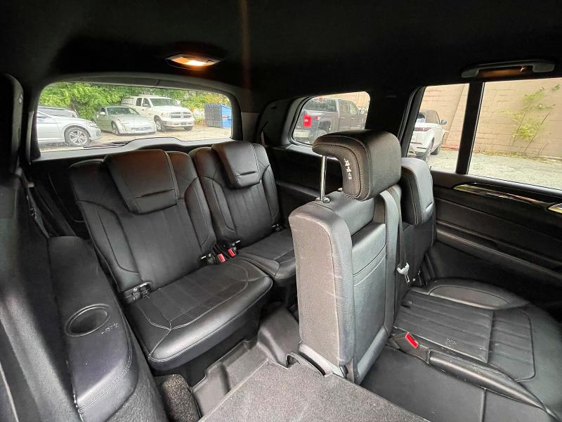 71856966 :رقم المزاد ، 4JGDF6EE9JB160497 vin ، 2018 Mercedes-benz Gls مزاد بيع