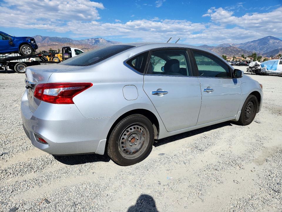 Продажа на аукционе авто 2016 Nissan Sentra, vin: 3N1AB7AP4GY335901, номер лота: 71801136