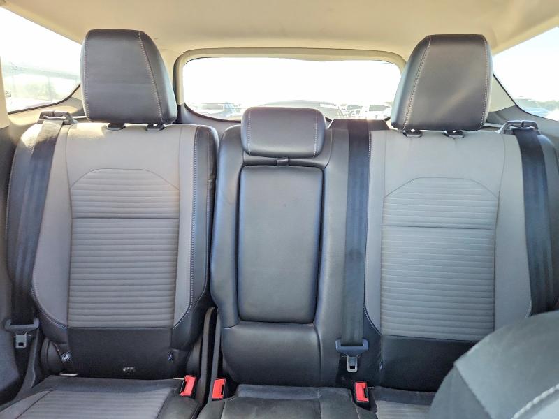 Продажа на аукционе авто 2017 Ford Escape, vin: 1FMCU0JD2HUA61756, номер лота: 70441036