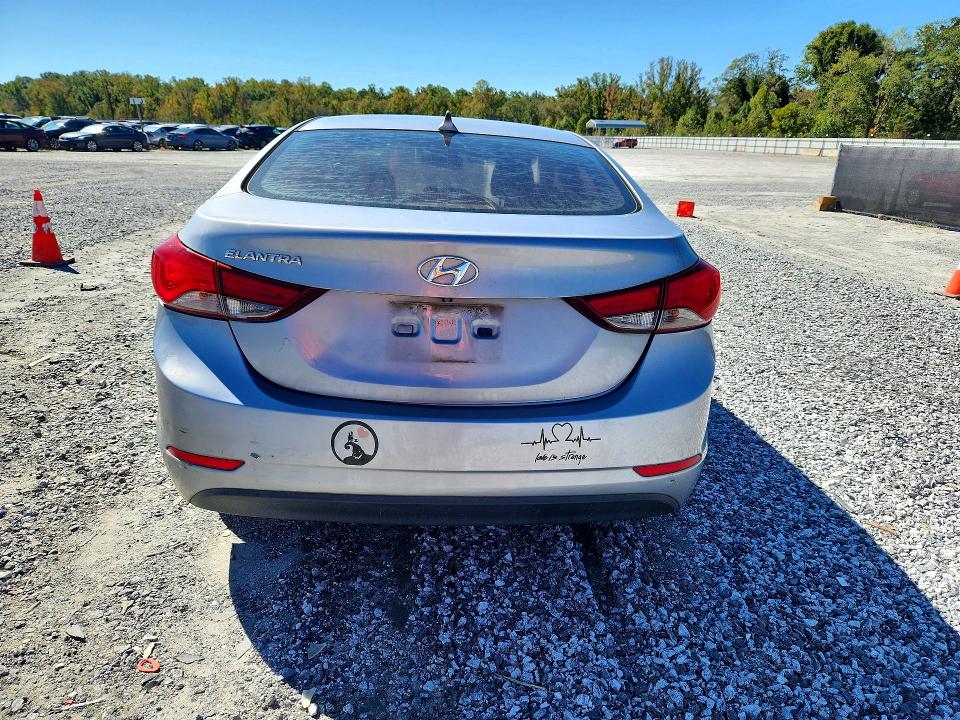 Продаж на аукціоні авто 2015 Hyundai Elantra, vin: 5NPDH4AE8FH585160, номер лоту: 72418266