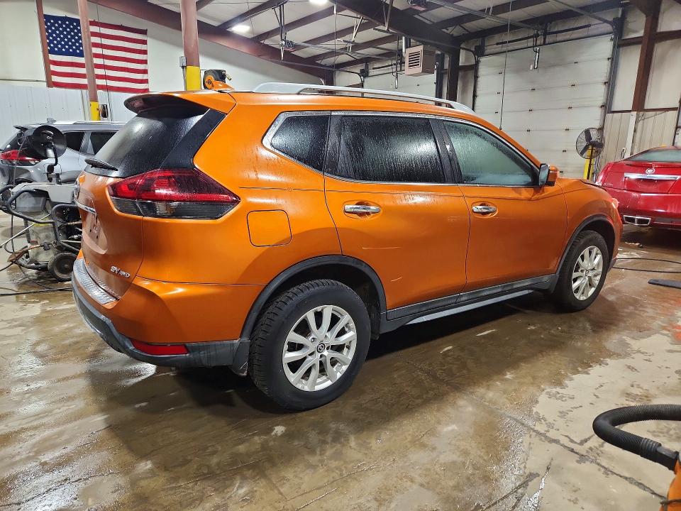 Продаж на аукціоні авто 2018 Nissan Rogue, vin: 5N1AT2MV6JC764945, номер лоту: 71416646