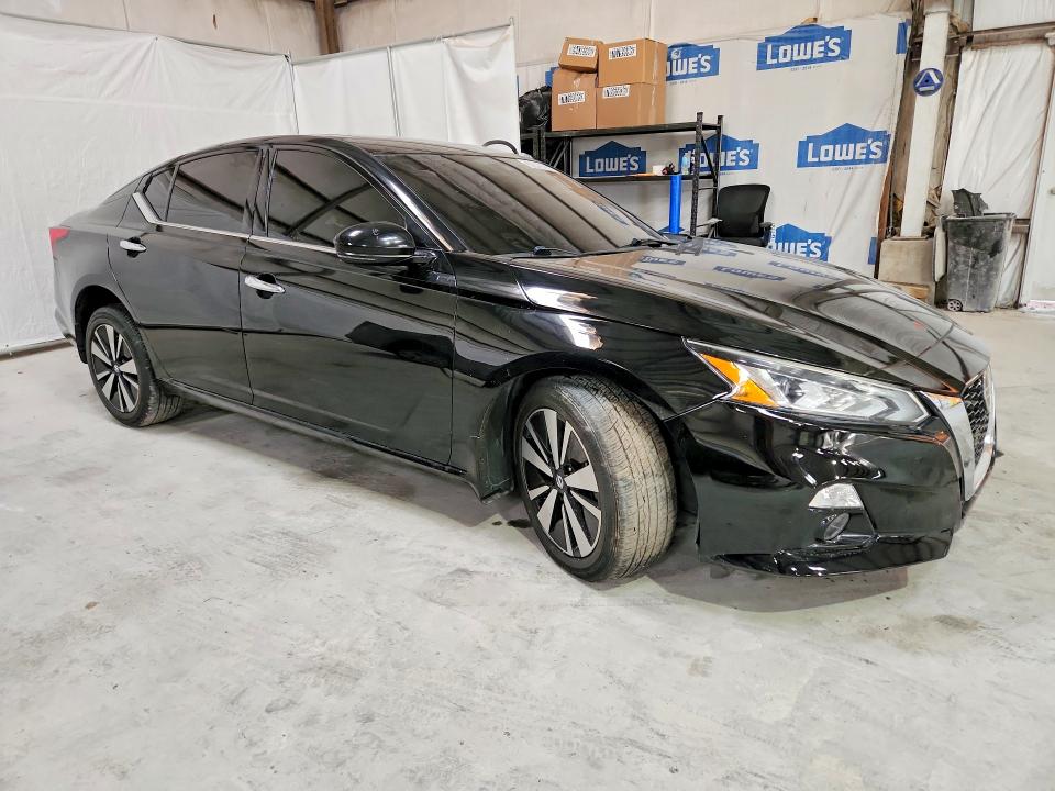 2019 Nissan Altima მანქანა იყიდება აუქციონზე, vin: 1N4BL4DW8KC188005, აუქციონის ნომერი: 70965836