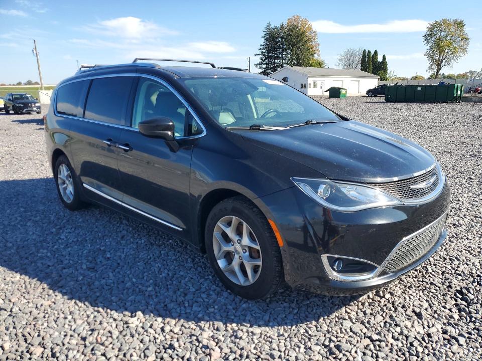 72301466 :رقم المزاد ، 2C4RC1EG0JR227352 vin ، 2018 Chrysler Pacifica مزاد بيع