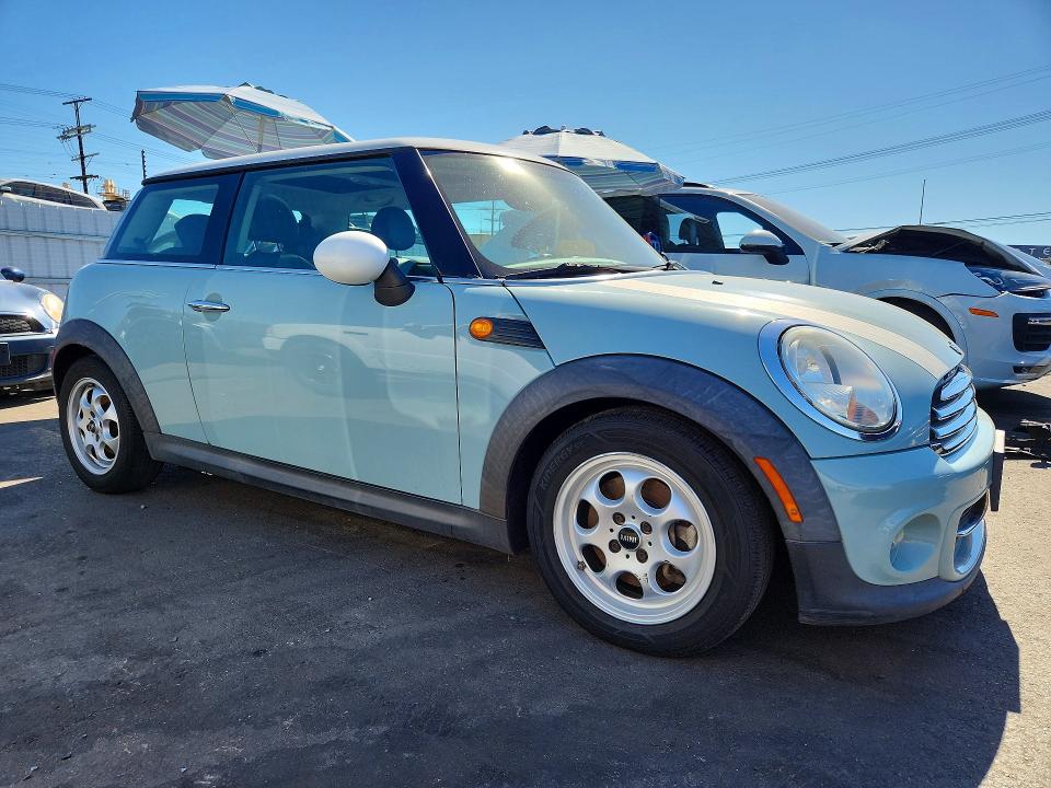 71815856 :رقم المزاد ، WMWSU3C59CT257261 vin ، 2012 Mini Cooper مزاد بيع