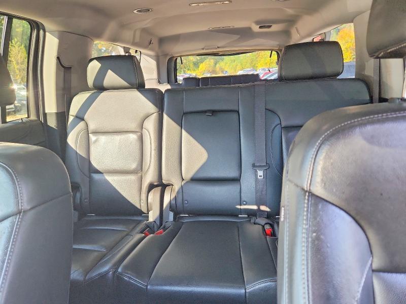 71260966 :رقم المزاد ، 1GNSKHKC5KR141984 vin ، 2019 Chevrolet Suburban مزاد بيع