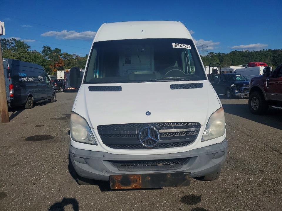 2012 Mercedes-benz Sprinter მანქანა იყიდება აუქციონზე, vin: WD3PE8CB7C5672490, აუქციონის ნომერი: 70726296