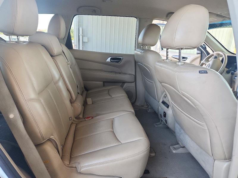 72396396 :رقم المزاد ، 5N1AR2MMXFC661685 vin ، 2015 Nissan Pathfinder مزاد بيع