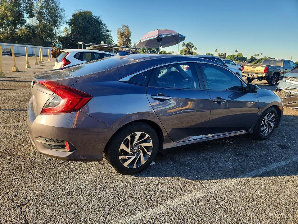 Продажа на аукционе авто 2018 Honda Civic, vin: 2HGFC2F75JH514166, номер лота: 71489986