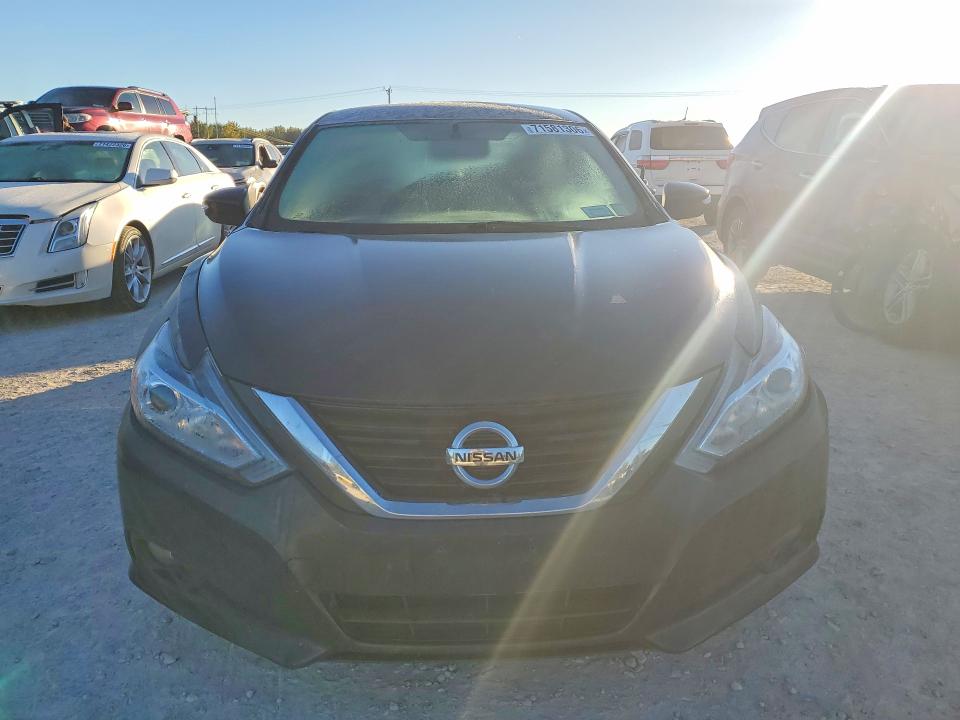 Продаж на аукціоні авто 2018 Nissan Altima, vin: 1N4AL3AP4JC167119, номер лоту: 71581306