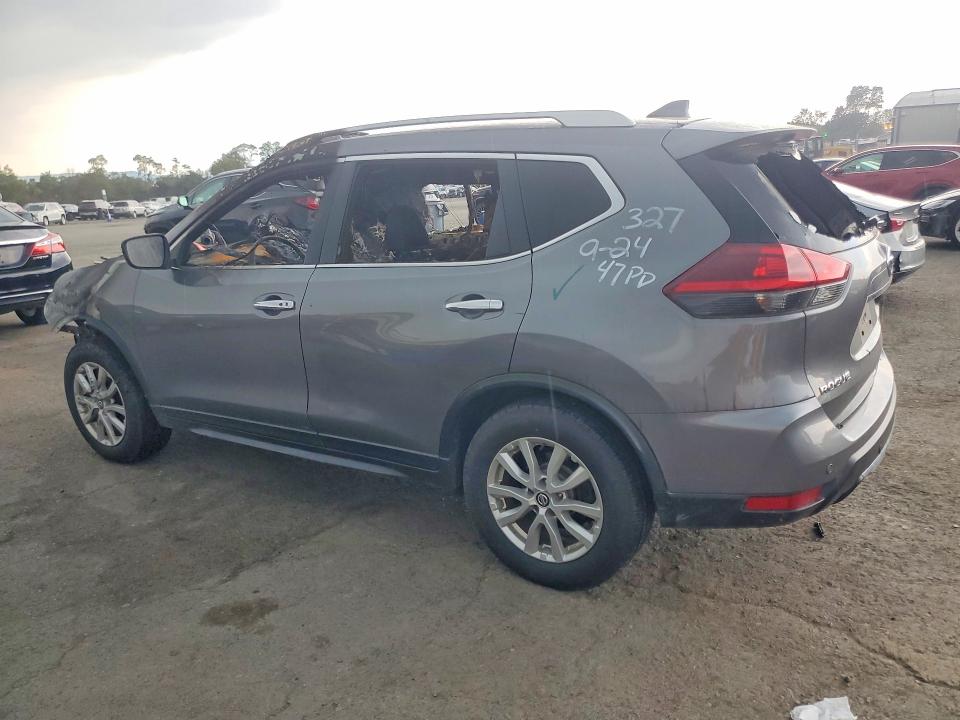2020 Nissan Rogue მანქანა იყიდება აუქციონზე, vin: JN8AT2MV1LW143980, აუქციონის ნომერი: 71540406