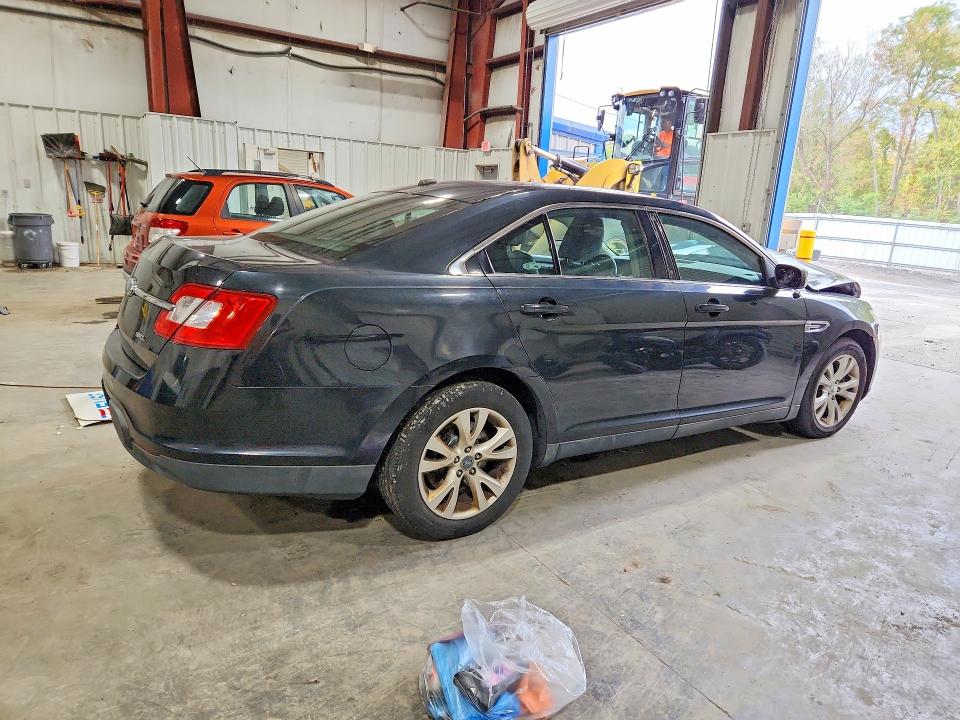71726056 :رقم المزاد ، 1FAHP2EW2BG124651 vin ، 2011 Ford Taurus مزاد بيع