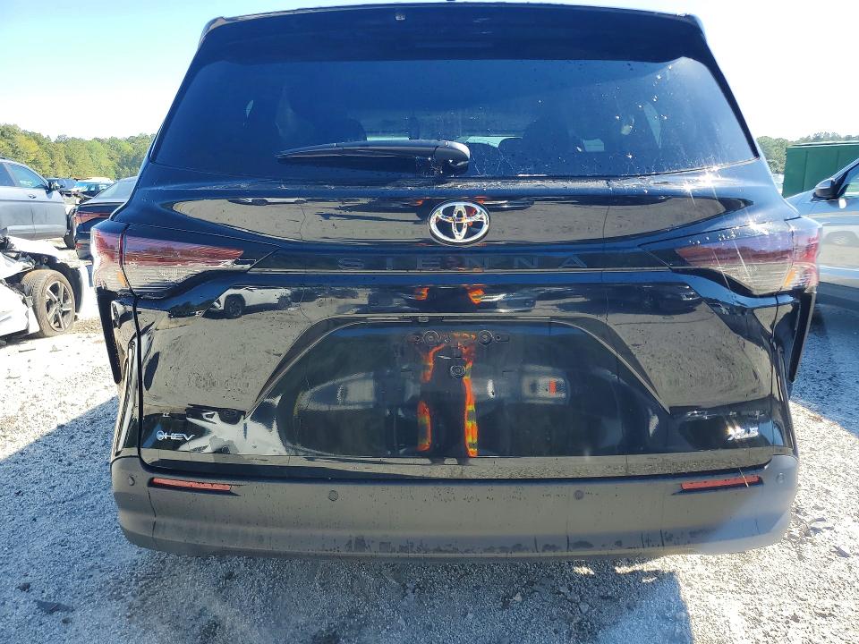 2026 Toyota Sienna მანქანა იყიდება აუქციონზე, vin: 5TDYRKEC8TS306825, აუქციონის ნომერი: 72145736