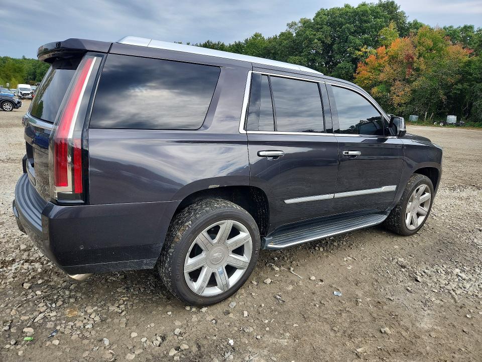 Продажа на аукционе авто 2017 Cadillac Escalade, vin: 1GYS4BKJ1HR211739, номер лота: 71438296