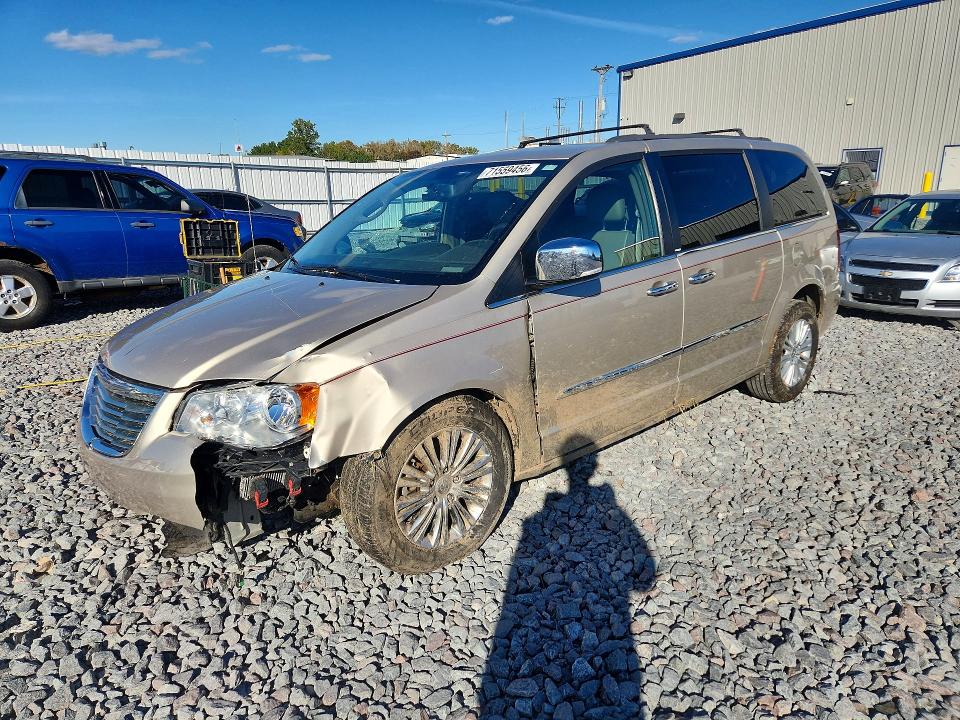 71559456 :رقم المزاد ، 2C4RC1CG9DR569745 vin ، 2013 Chrysler Town & Country مزاد بيع