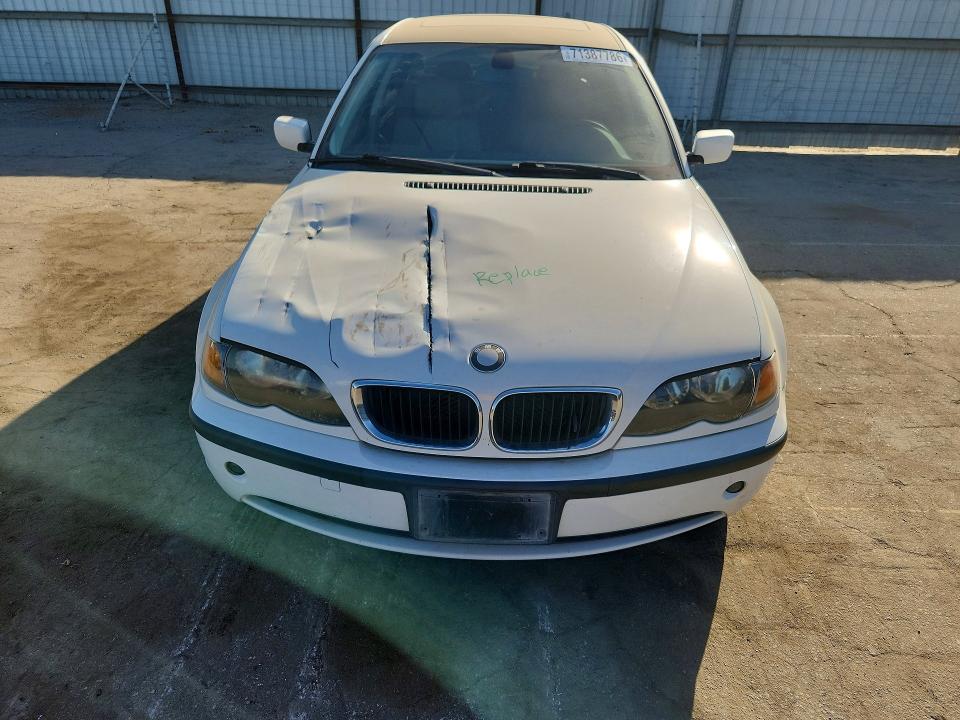 71387786 :رقم المزاد ، WBAAZ33473KP79817 vin ، 2003 Bmw 325 مزاد بيع