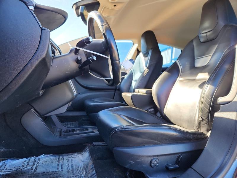 Продаж на аукціоні авто 2015 Tesla Model S, vin: 5YJSA1S2XFF082713, номер лоту: 71640806