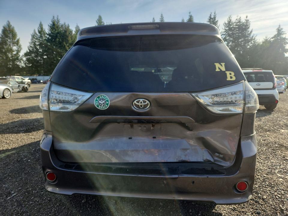 Продажа на аукционе авто 2016 Toyota Sienna, vin: 5TDXK3DC7GS740568, номер лота: 70559966