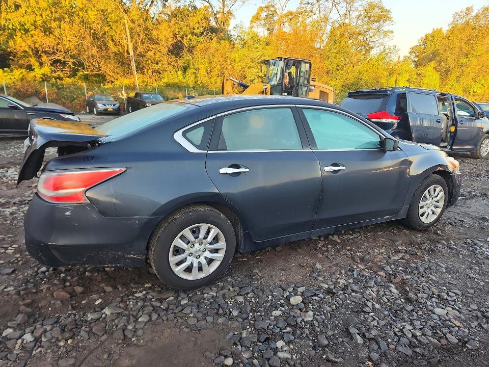 2015 Nissan Altima მანქანა იყიდება აუქციონზე, vin: 1N4AL3AP0FN886542, აუქციონის ნომერი: 72515686