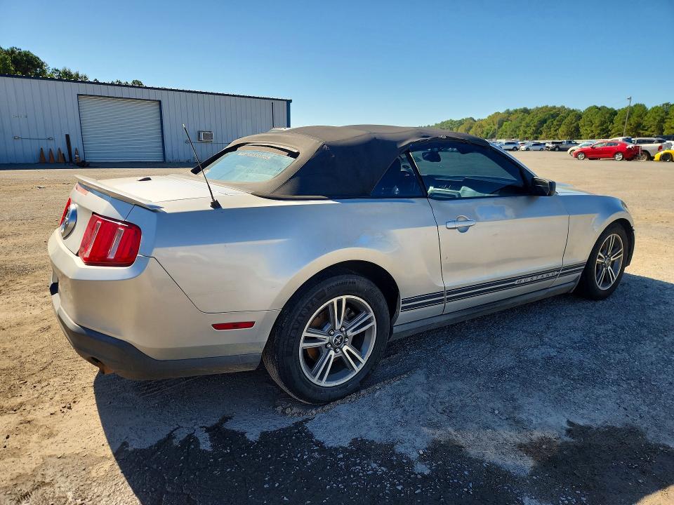 2010 Ford Mustang მანქანა იყიდება აუქციონზე, vin: 1ZVBP8EN5A5169326, აუქციონის ნომერი: 71784186