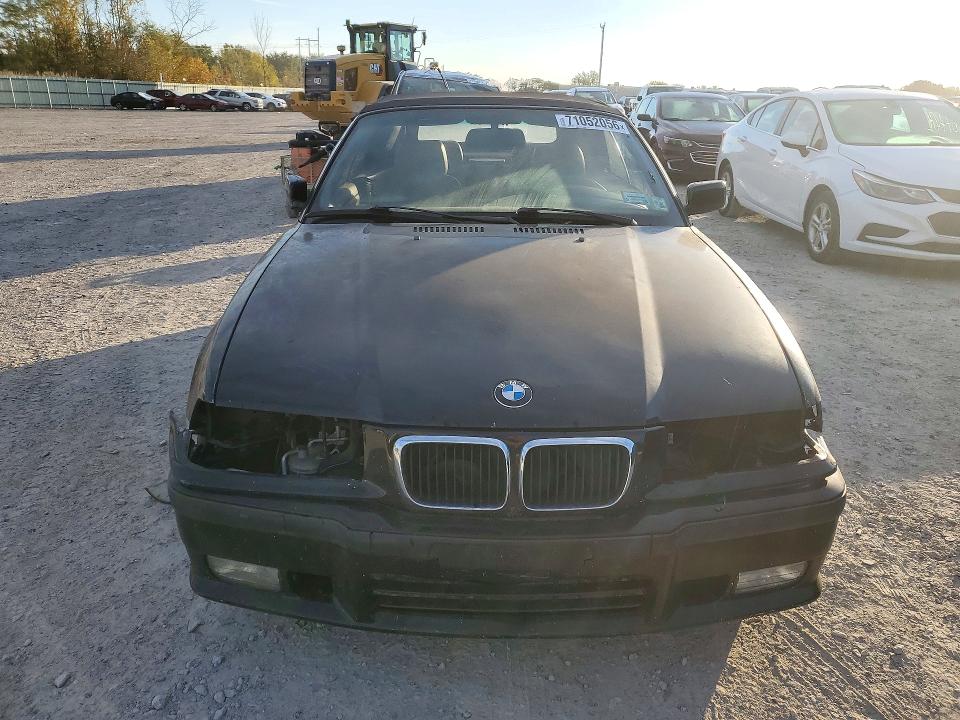 71052056 :رقم المزاد ، WBABK8332XEY93032 vin ، 1999 Bmw 328 مزاد بيع