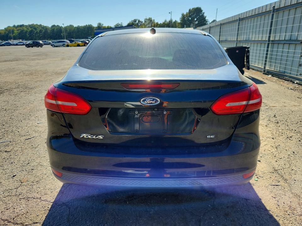 Продажа на аукционе авто 2015 Ford Focus, vin: 1FADP3F28FL262191, номер лота: 72189556