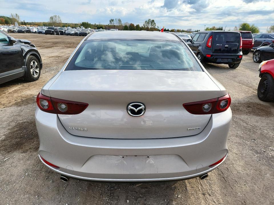 Продажа на аукционе авто 2022 Mazda 3, vin: JM1BPACL3N1510084, номер лота: 71625886