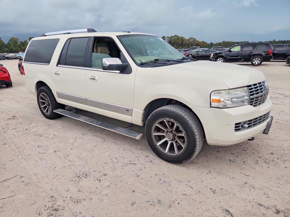 2007 Lincoln Navigator მანქანა იყიდება აუქციონზე, vin: 5LMFL27507LJ11390, აუქციონის ნომერი: 70634476