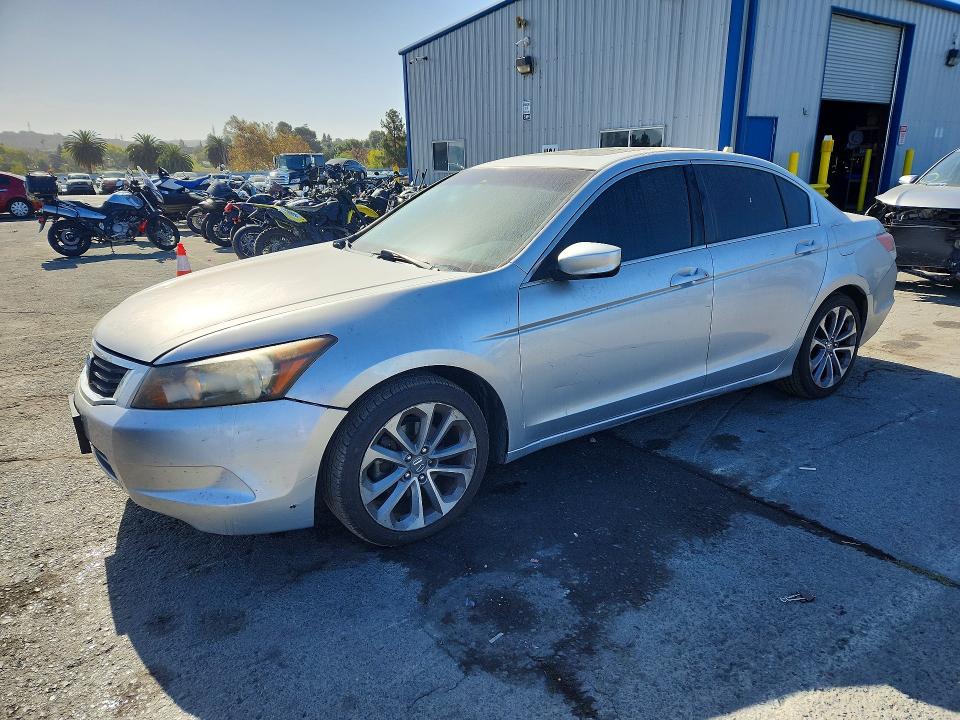 Auction sale of the 2008 Honda Accord, vin: JHMCP26758C065234, lot number: 67936086