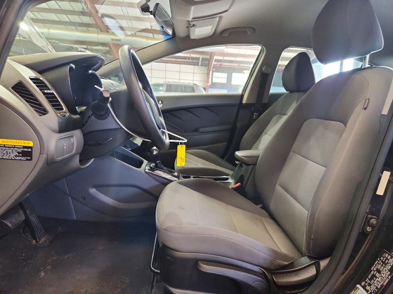 71737106 :رقم المزاد ، 3KPFK4A72JE230784 vin ، 2018 Kia Forte مزاد بيع