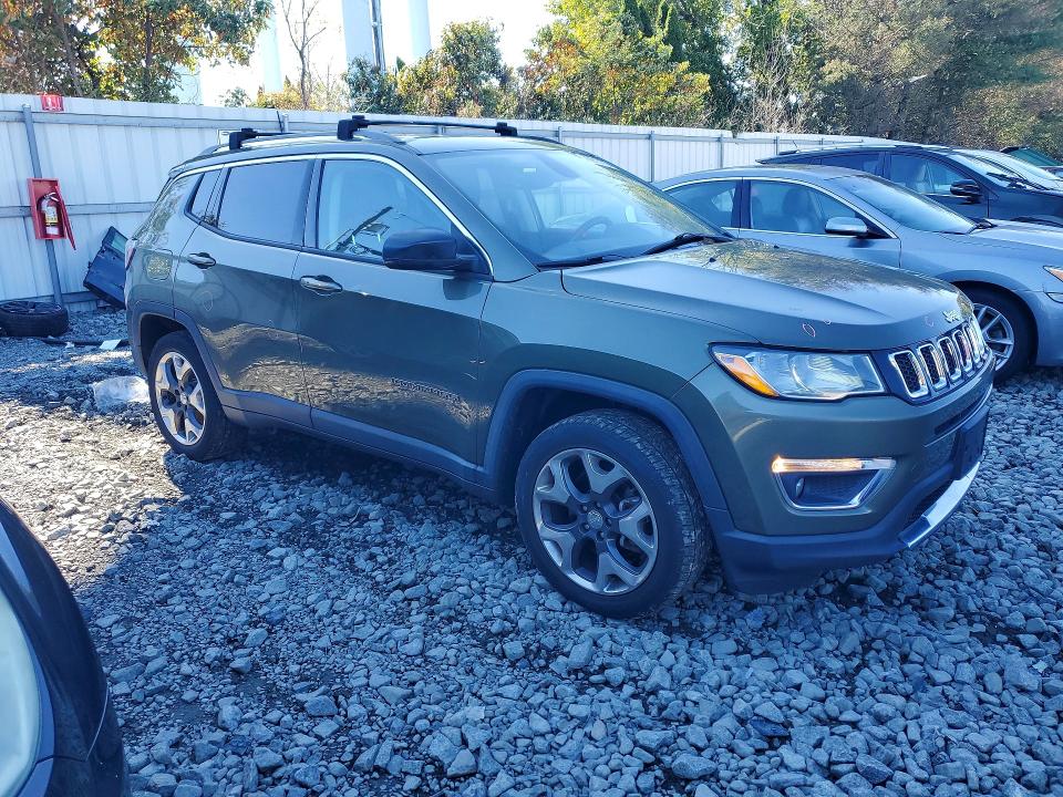 2017 Jeep Compass მანქანა იყიდება აუქციონზე, vin: 3C4NJDCB4HT642100, აუქციონის ნომერი: 70912176