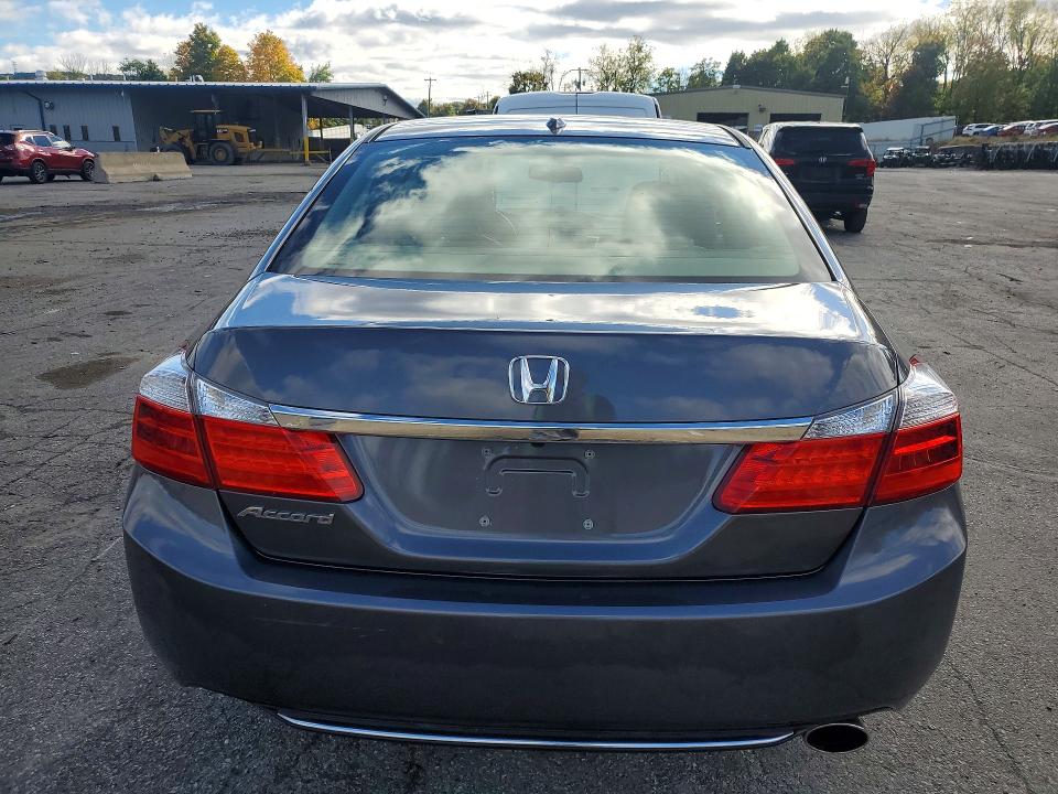 2013 Honda Accord მანქანა იყიდება აუქციონზე, vin: 1HGCR2F88DA200752, აუქციონის ნომერი: 71727566