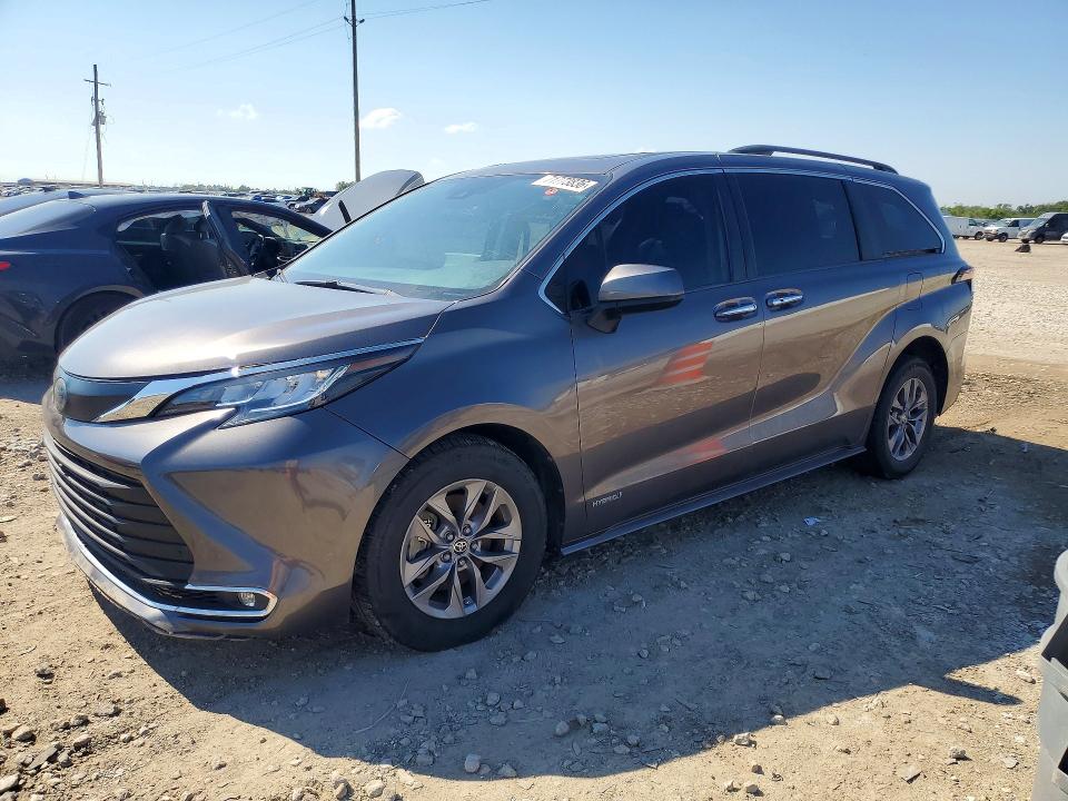 2021 Toyota Sienna მანქანა იყიდება აუქციონზე, vin: 5TDYRKEC8MS013850, აუქციონის ნომერი: 71773836