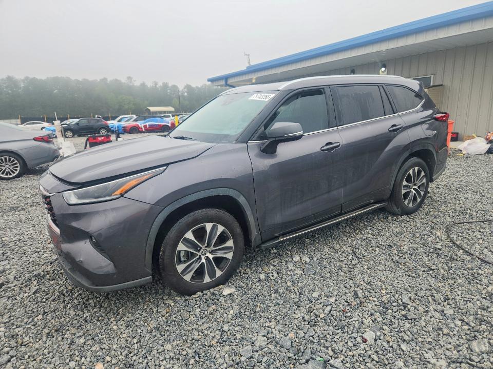 Auction sale of the 2021 Toyota Highlander, vin: 5TDGZRAH4MS534618, lot number: 71742256