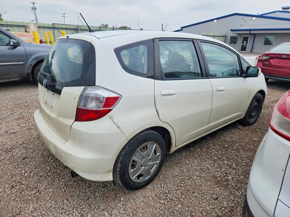 71151796 :رقم المزاد ، JHMGE8H35DC069153 vin ، 2013 Honda Fit مزاد بيع