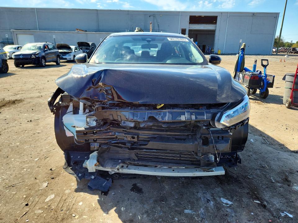 2025 Nissan Sentra მანქანა იყიდება აუქციონზე, vin: 3N1AB8CVXSY323035, აუქციონის ნომერი: 72884626