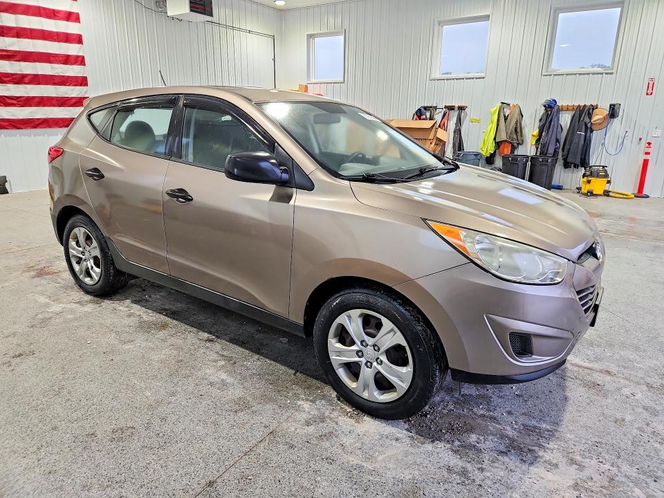 70782106 :رقم المزاد ، KM8JT3AC8AU040161 vin ، 2010 Hyundai Tucson مزاد بيع
