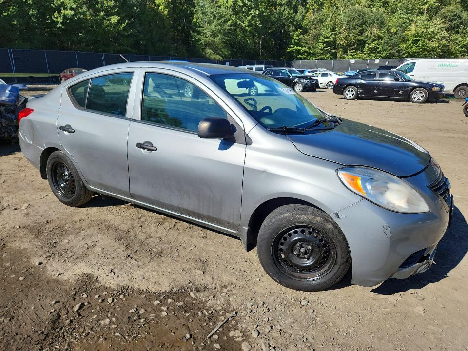 72367496 :رقم المزاد ، 3N1CN7AP1EL807563 vin ، 2014 Nissan Versa مزاد بيع