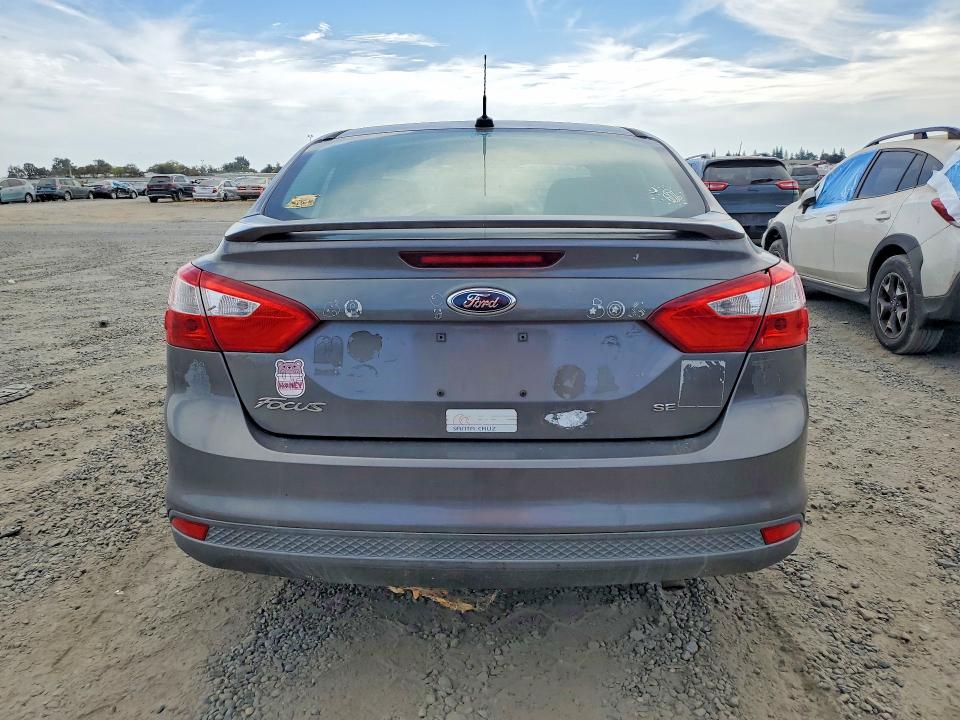 71504696 :رقم المزاد ، 1FADP3F29EL341464 vin ، 2014 Ford Focus مزاد بيع
