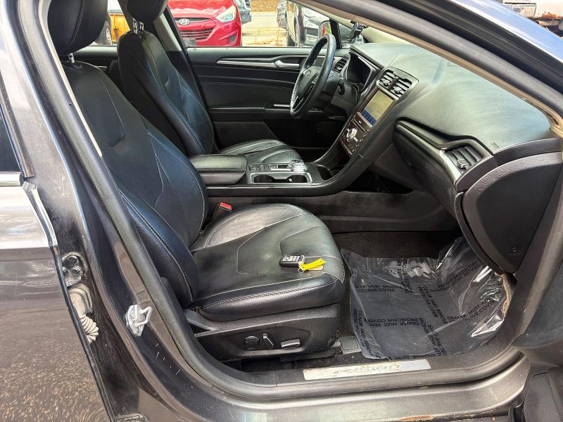 Продажа на аукционе авто 2019 Ford Fusion, vin: 3FA6P0SU4KR227819, номер лота: 72250466