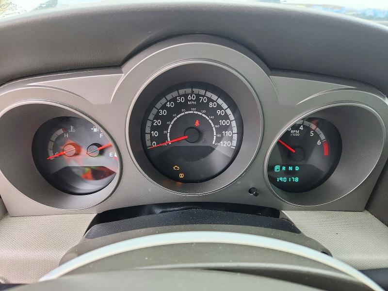 72995506 :رقم المزاد ، 1B3CC4FB4AN201751 vin ، 2010 Dodge Avenger مزاد بيع