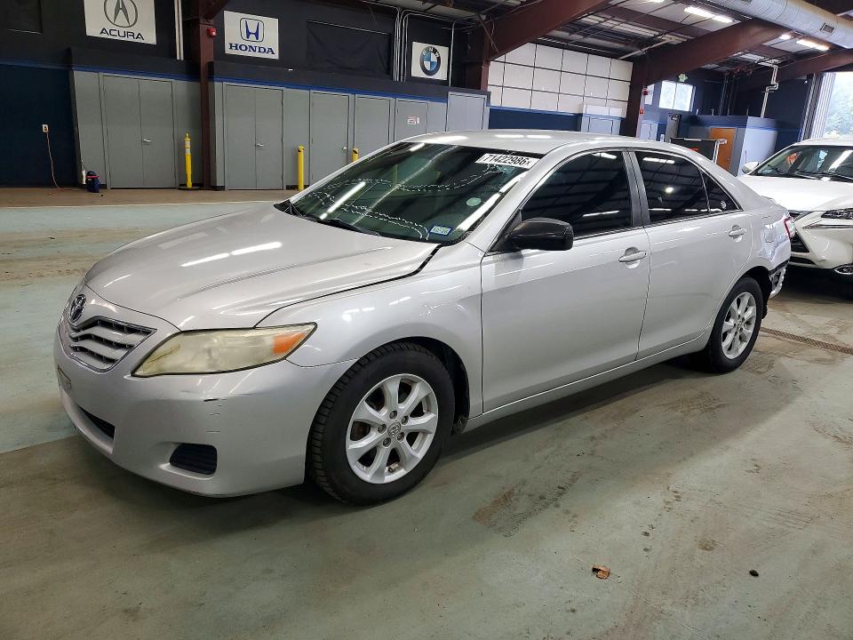 2011 Toyota Camry მანქანა იყიდება აუქციონზე, vin: 4T1BF3EKXBU137974, აუქციონის ნომერი: 71422986