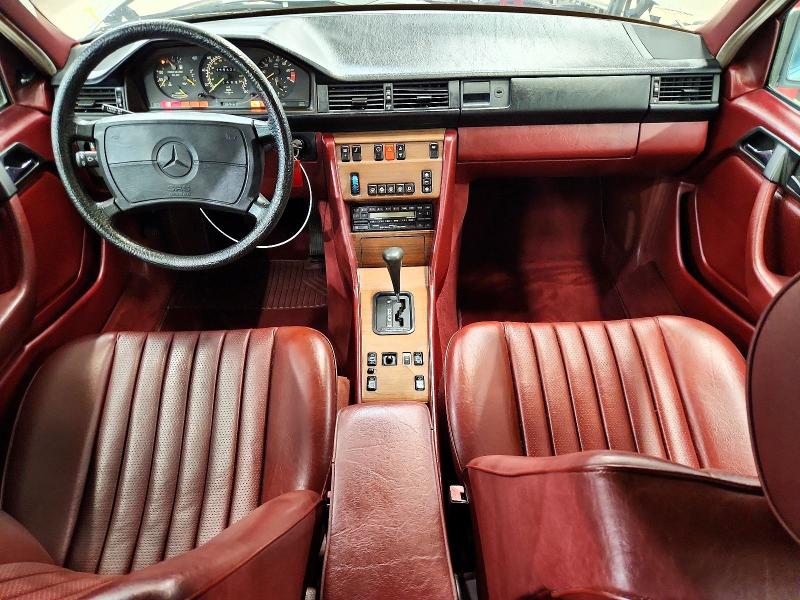 Продажа на аукционе авто 1989 Mercedes-benz 300, vin: WDBEA30D8KA949153, номер лота: 72154036