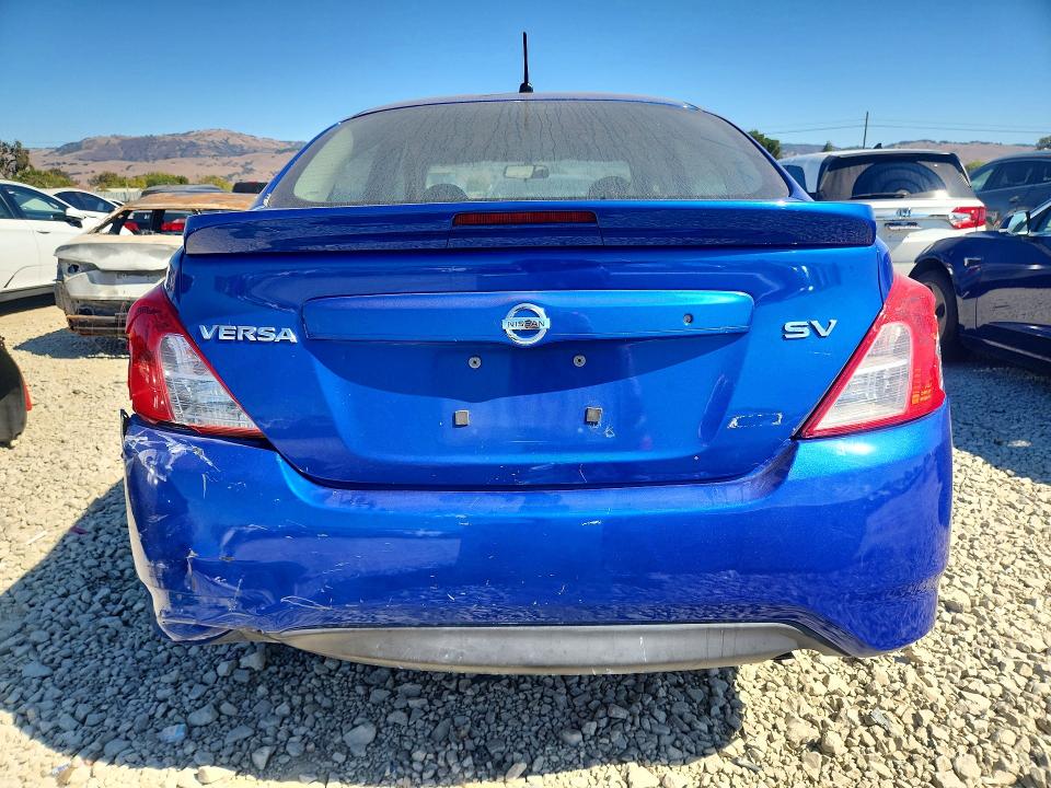 72183526 :رقم المزاد ، 3N1CN7APXFL818062 vin ، 2015 Nissan Versa مزاد بيع