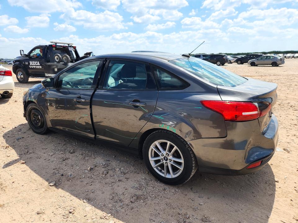72148936 :رقم المزاد ، 1FADP3F28FL233645 vin ، 2015 Ford Focus مزاد بيع